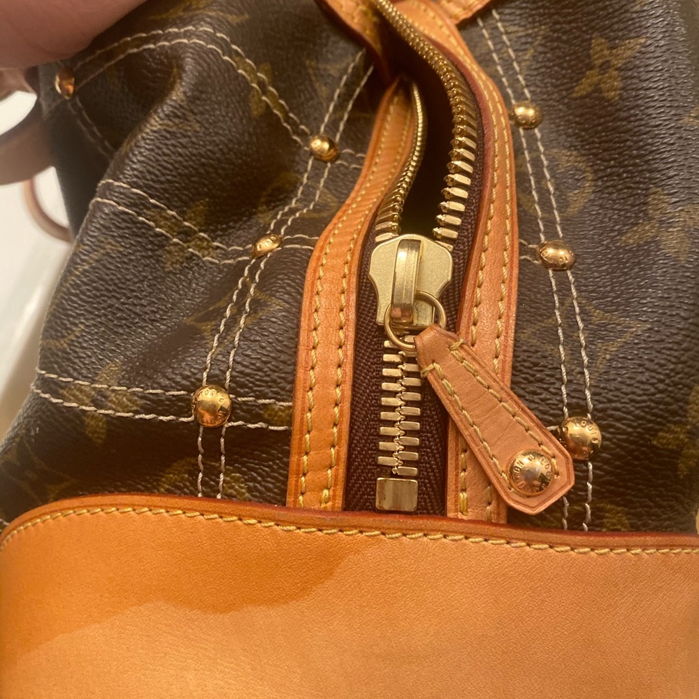 Louis Vuitton Rivet Monogram Bag - Picture 3 of 9